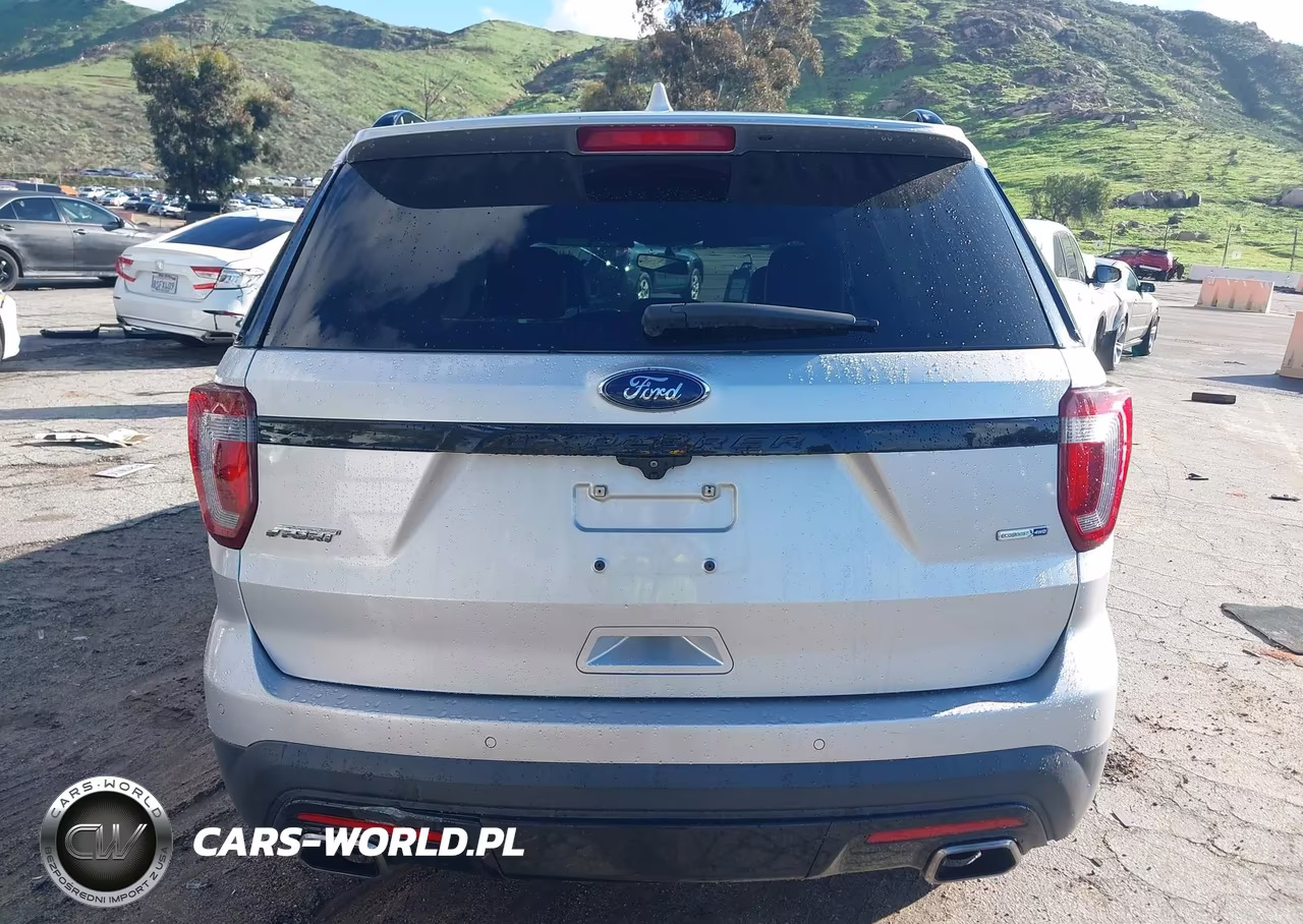 2017 Ford Explorer Sport VIN:1FM5K8GT9HGD66472 - 15