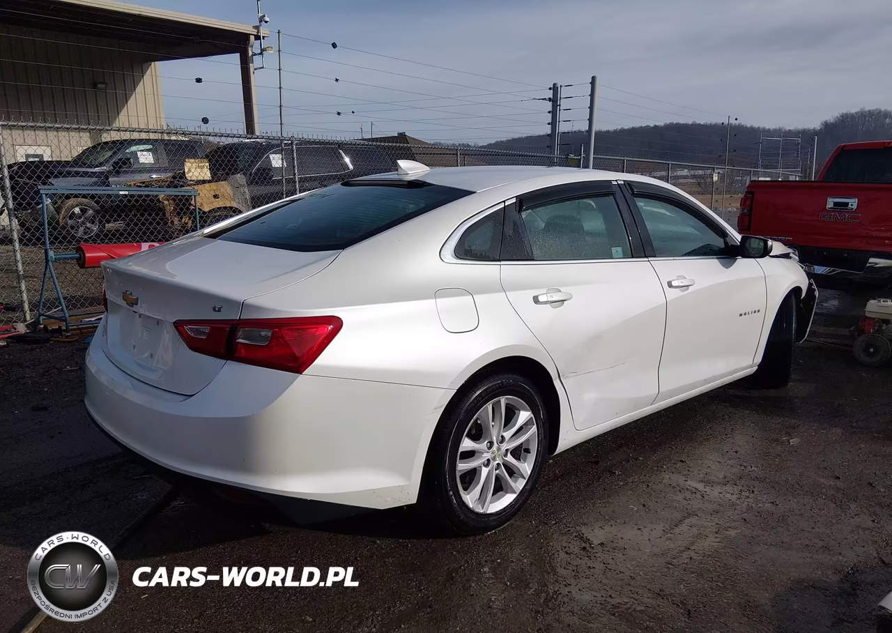 2018 Chevrolet Malibu Lt VIN:1G1ZD5ST6JF223411 - 4