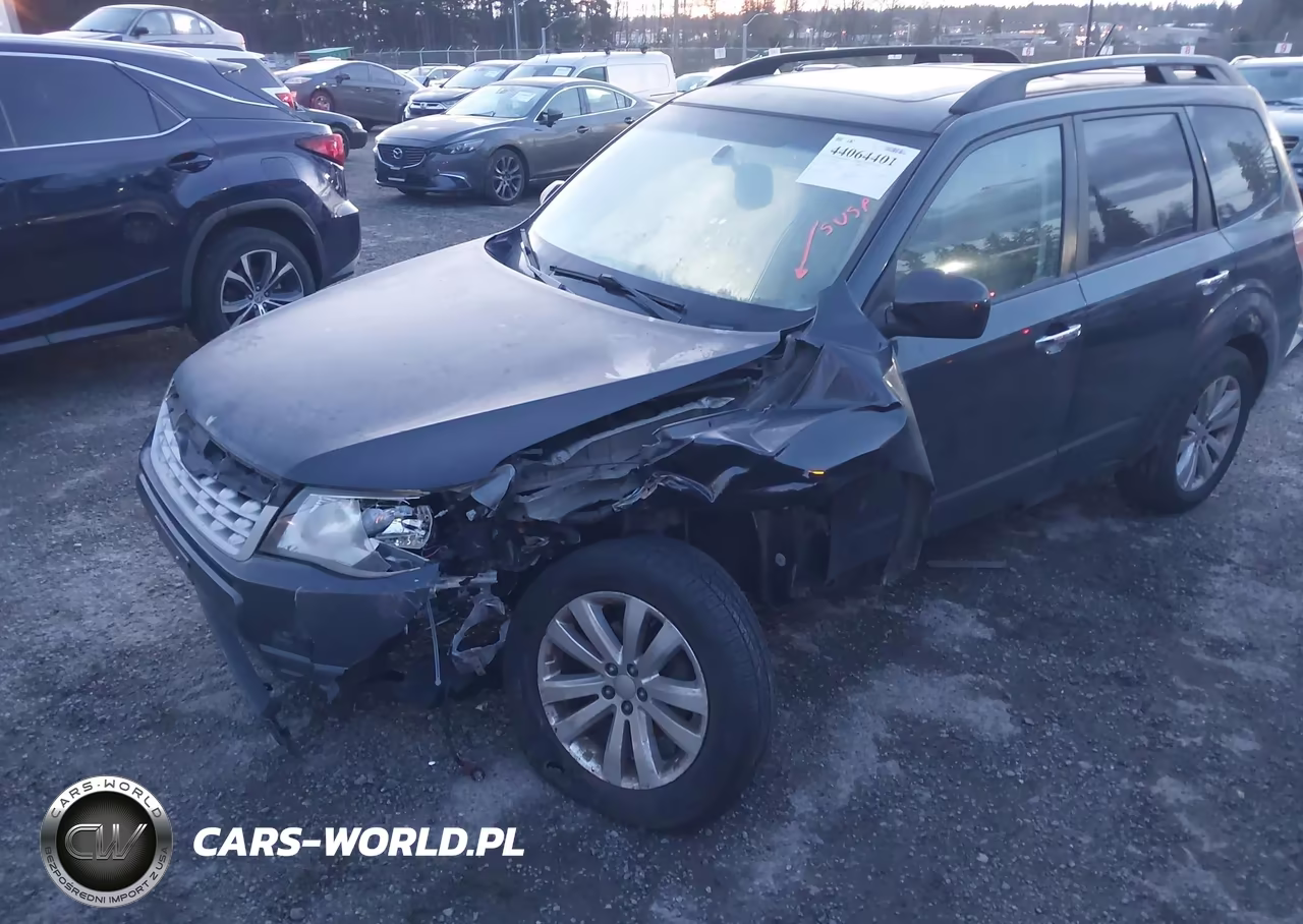 2013 Subaru Forester 2.5X Premium VIN:JF2SHADC3DH440928 - 16