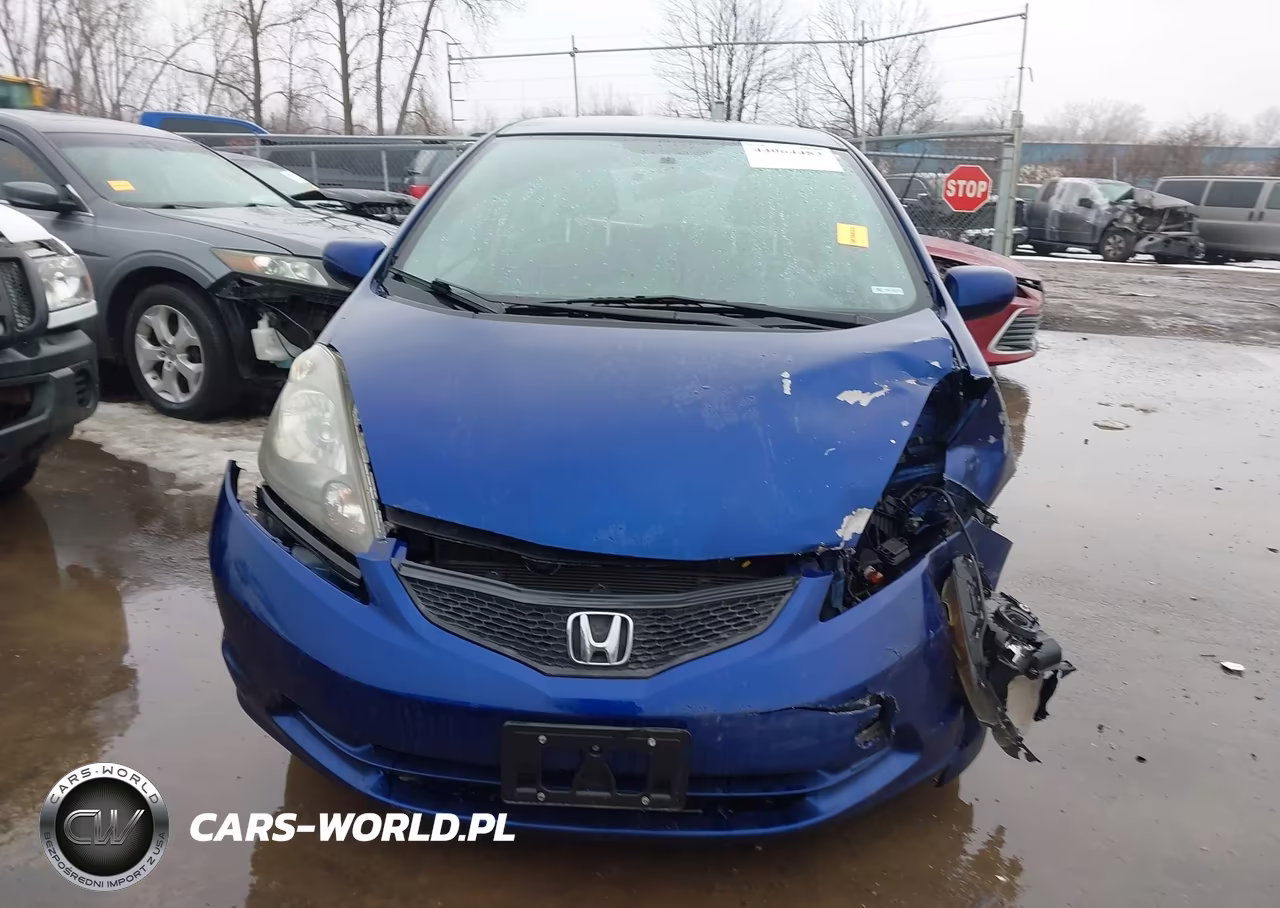 2013 Honda Fit VIN:JHMGE8H34DC000048 - 12