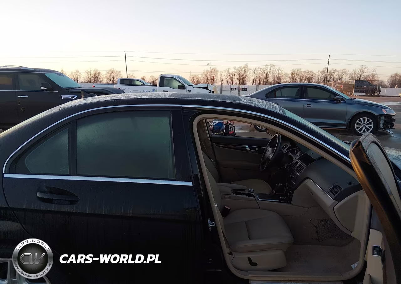 2009 Mercedes-Benz C 300 VIN:WDDGF54X09F260982 - 5