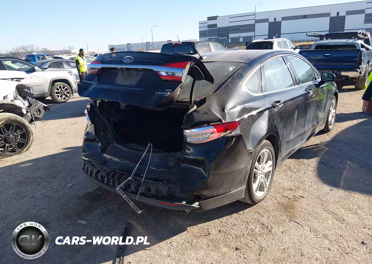 2018 Ford Fusion Hybrid Se VIN:3FA6P0LU3JR243314 - 4