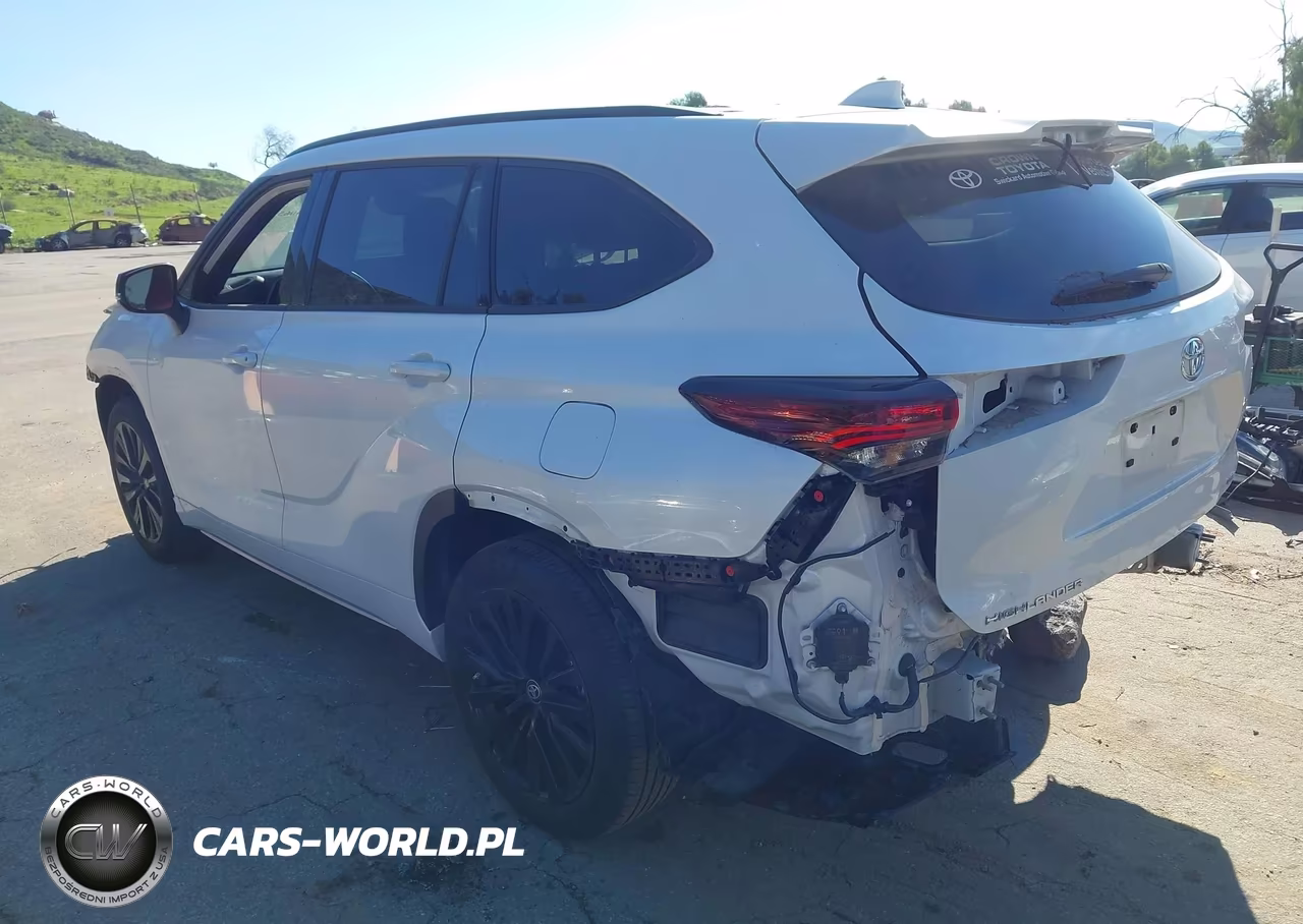 2024 Toyota Highlander Xse VIN:5TDKDRAHXRS529794 - 3
