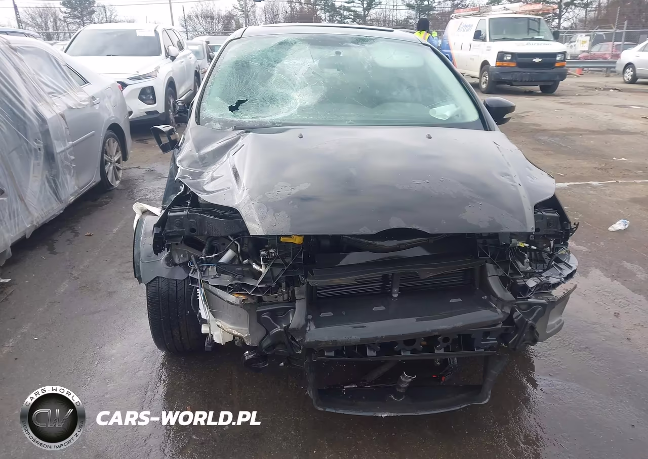 2014 Ford Focus Se VIN:1FADP3F27EL447900 - 6