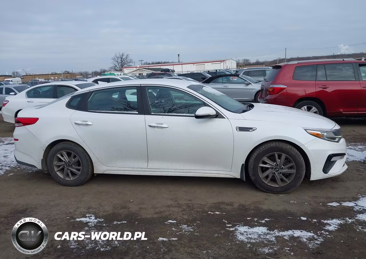 2019 Kia Optima Lx VIN:5XXGT4L33KG343289 - 13