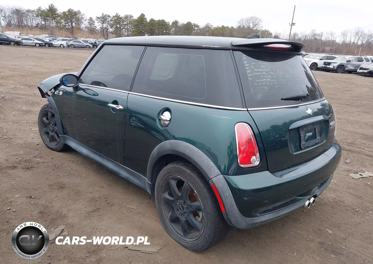2006 Mini Cooper S VIN:WMWRE33546TJ36928 - 3