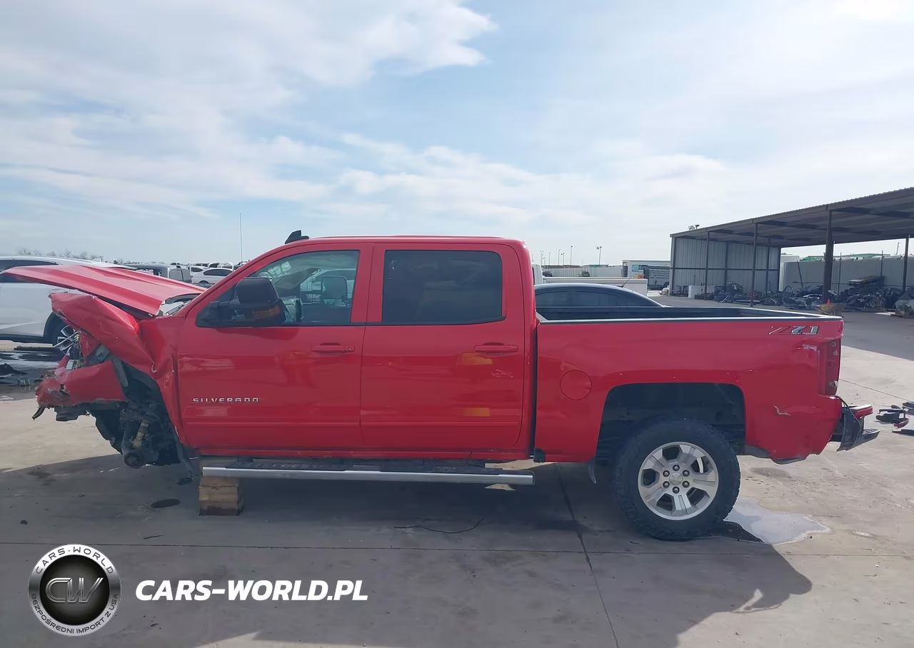 2018 Chevrolet Silverado 1500 2Lt VIN:3GCUKREC9JG634830 - 15