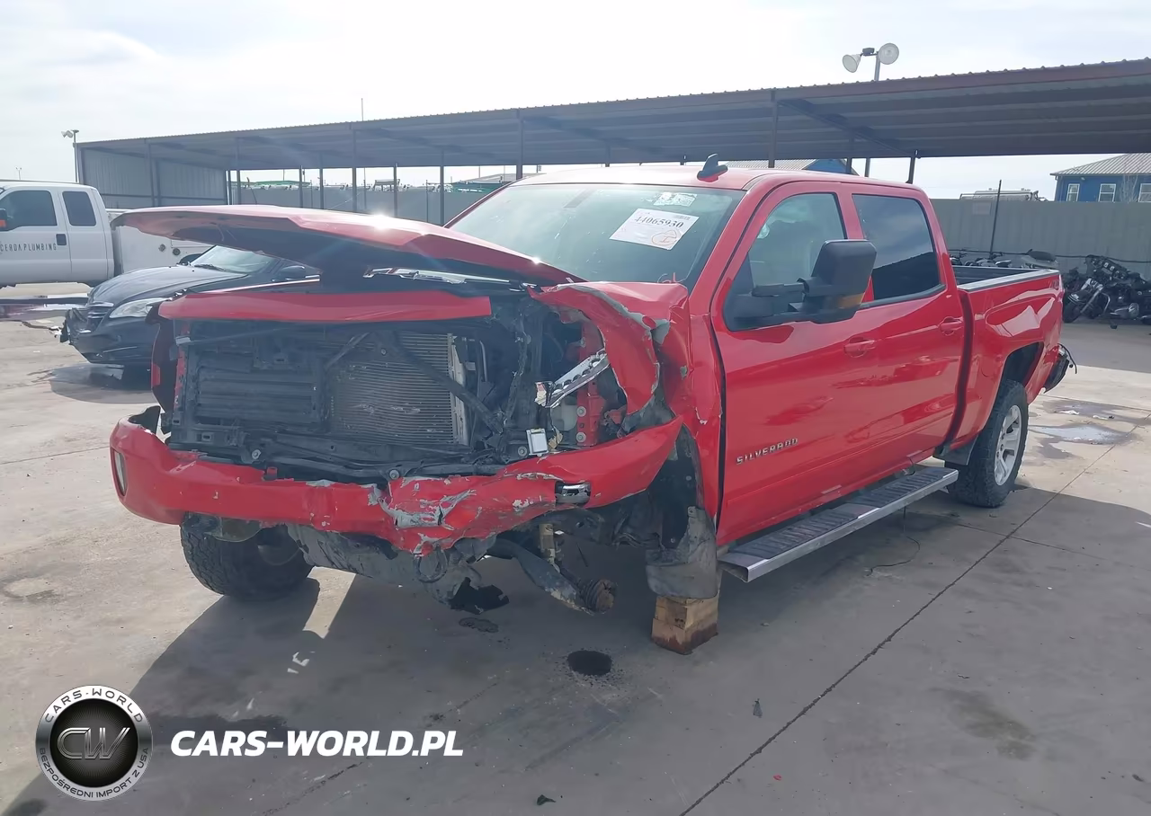 2018 Chevrolet Silverado 1500 2Lt VIN:3GCUKREC9JG634830 - 2