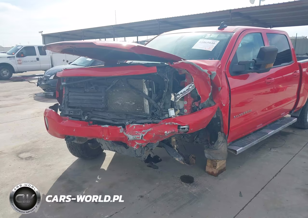 2018 Chevrolet Silverado 1500 2Lt VIN:3GCUKREC9JG634830 - 6
