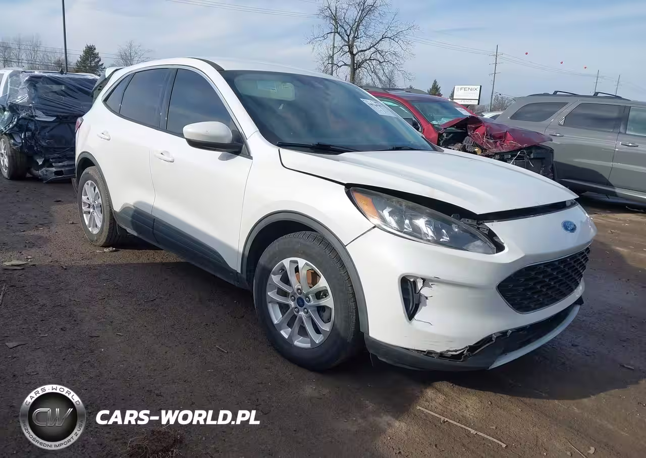 2020 Ford Escape Se