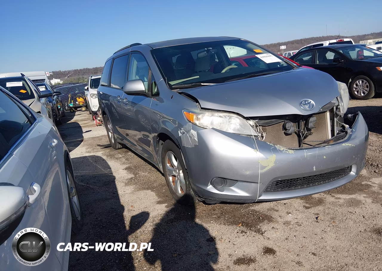 2014 Toyota Sienna Le V6 8 Passenger VIN:5TDKK3DC1ES447160 - 1
