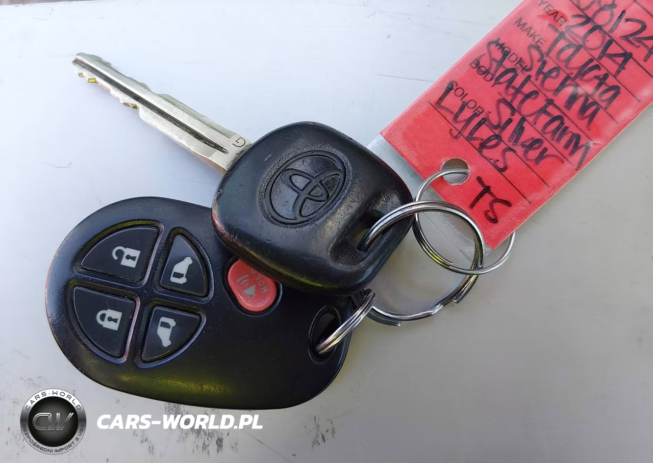 2014 Toyota Sienna Le V6 8 Passenger VIN:5TDKK3DC1ES447160 - 11