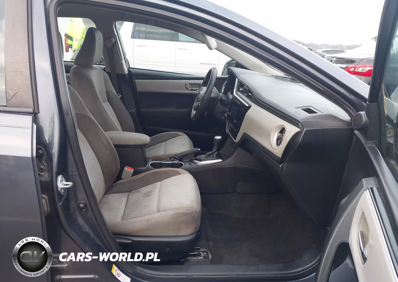 2017 Toyota Corolla Le VIN:5YFBURHE6HP646856 - 5