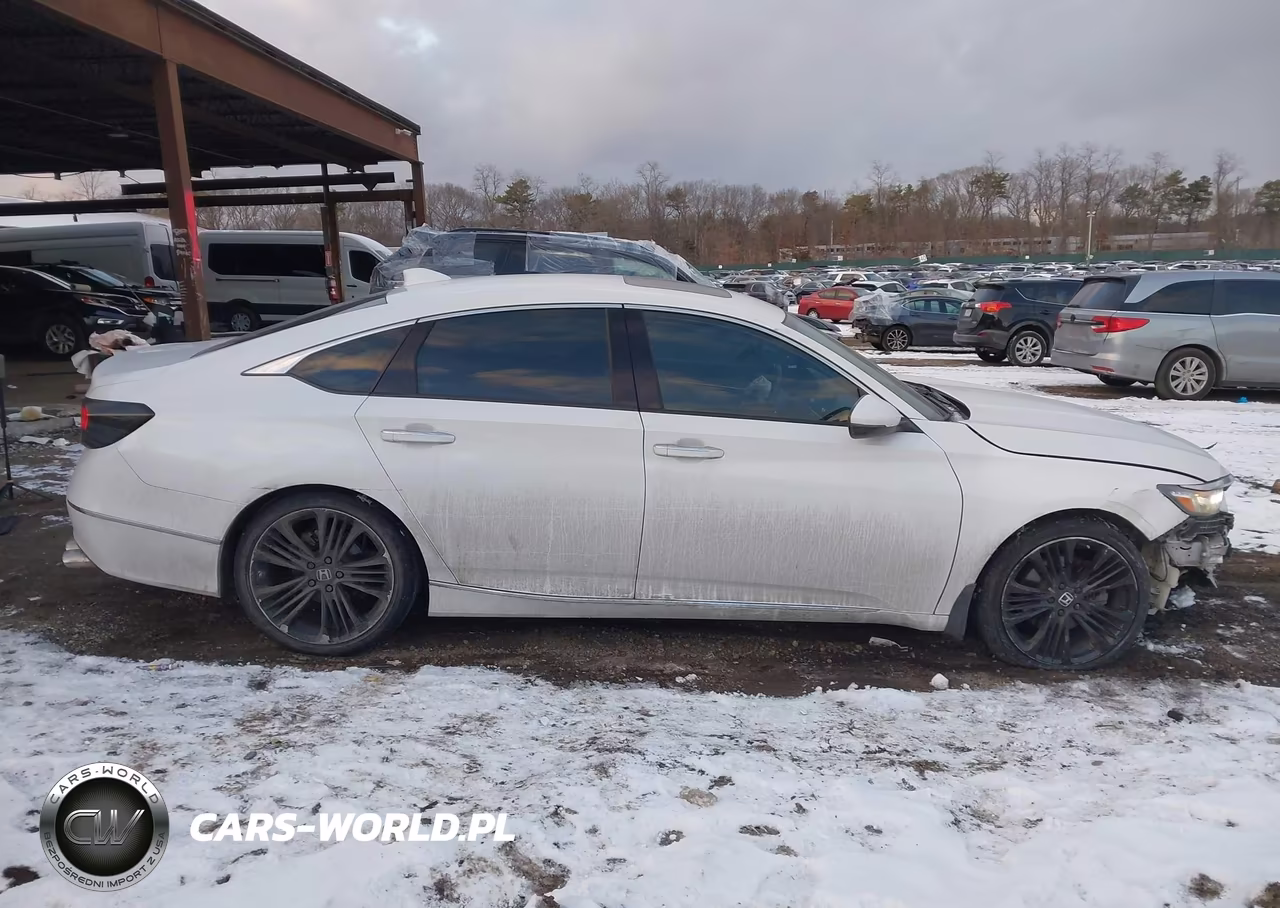 2018 Honda Accord Touring VIN:1HGCV1F99JA164984 - 13