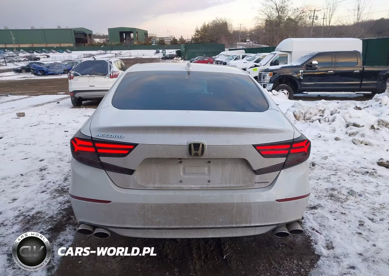 2018 Honda Accord Touring VIN:1HGCV1F99JA164984 - 16