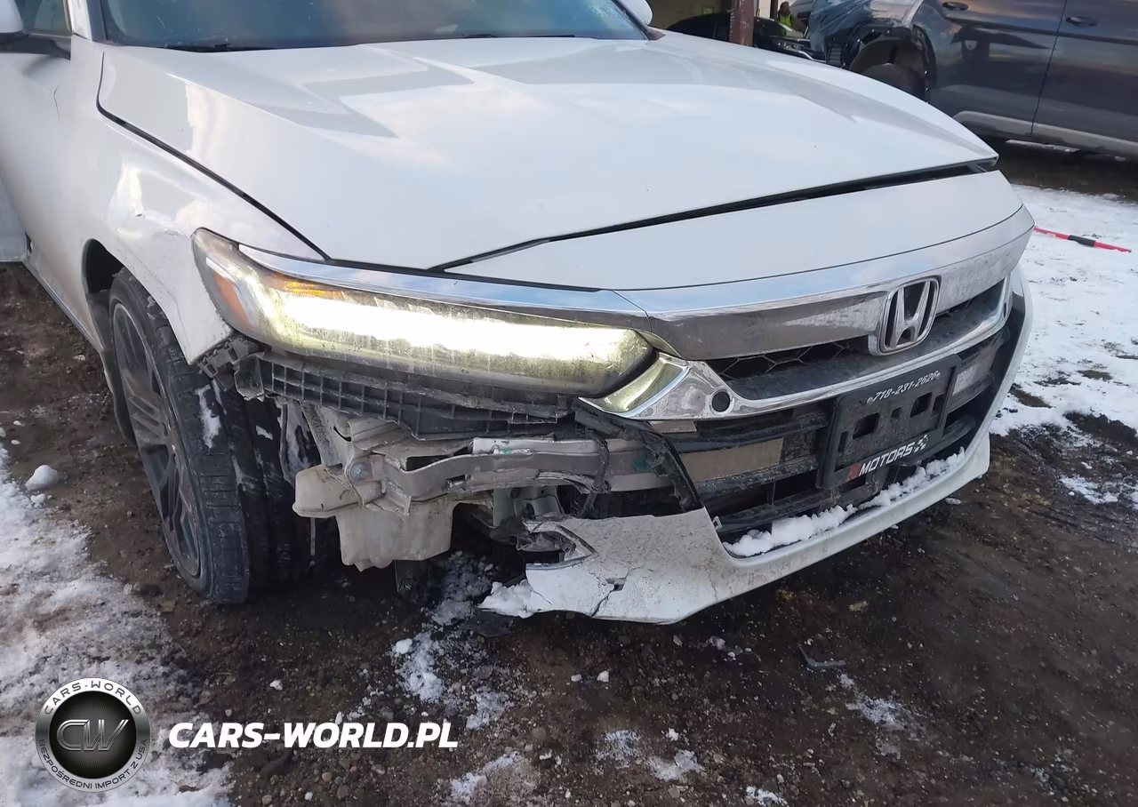 2018 Honda Accord Touring VIN:1HGCV1F99JA164984 - 6