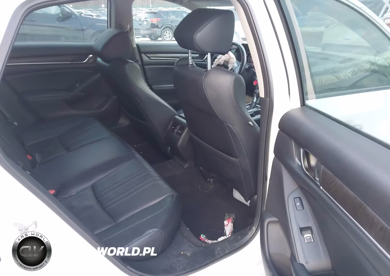2018 Honda Accord Touring VIN:1HGCV1F99JA164984 - 8
