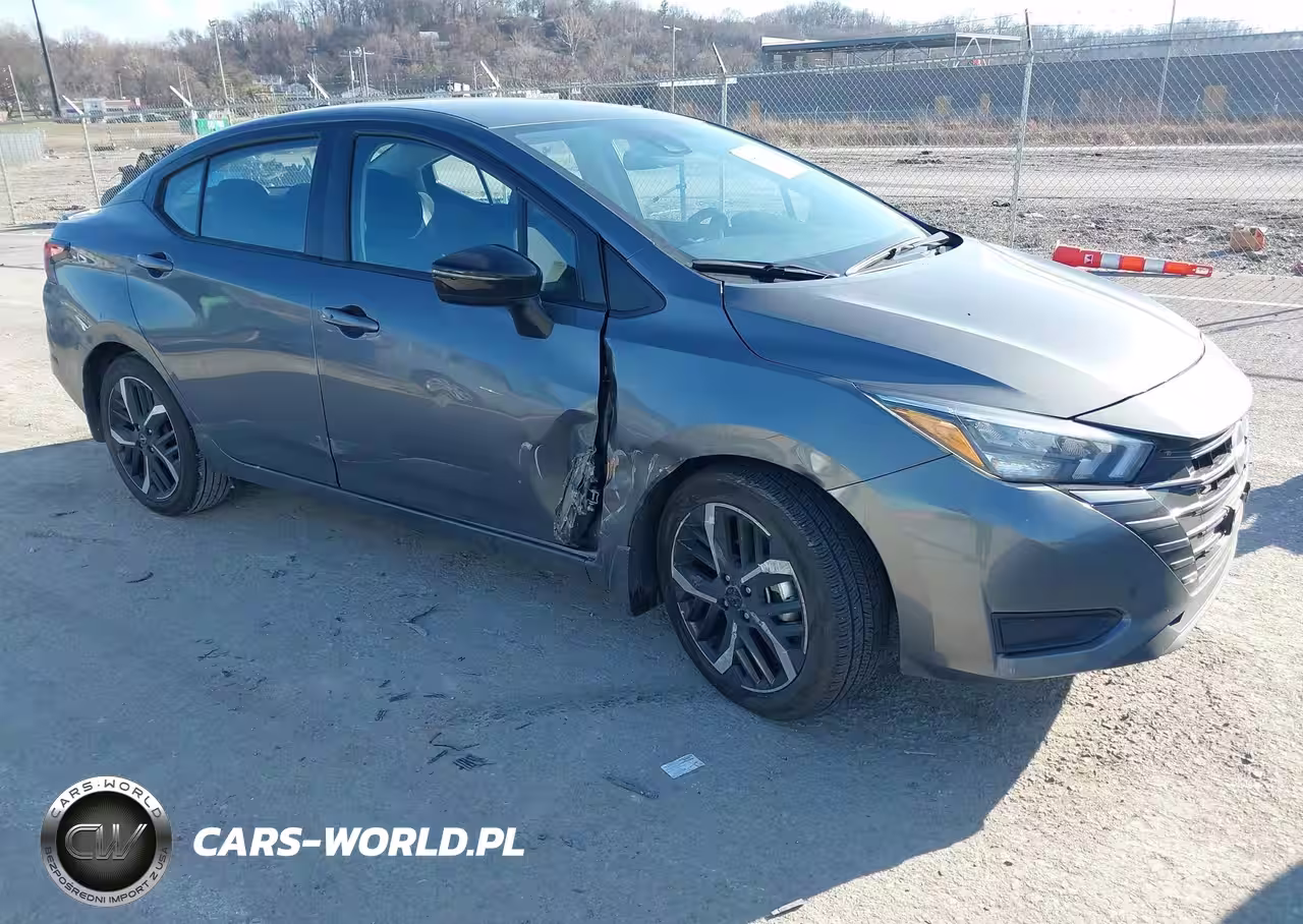 2025 Nissan Versa 1.6 Sr