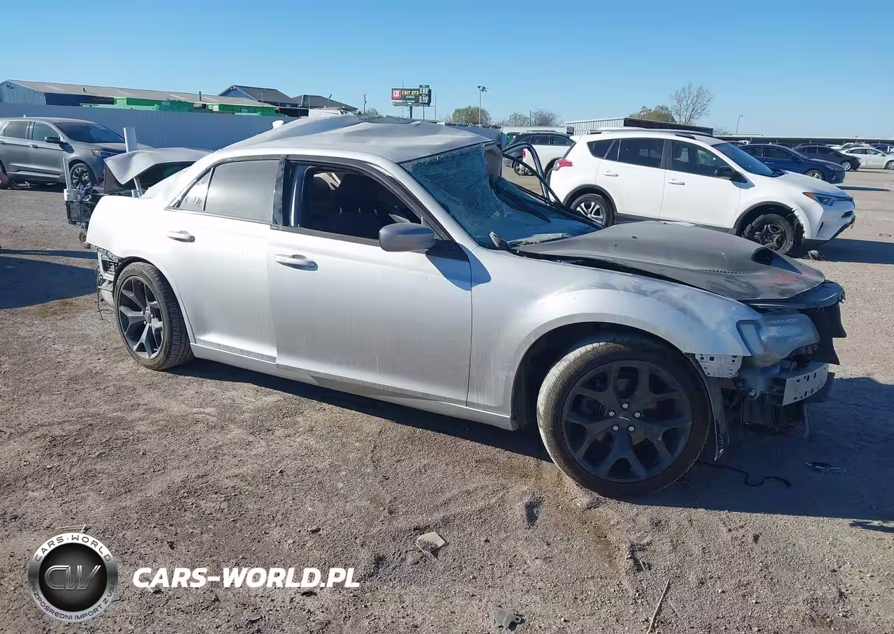 2021 Chrysler 300 Touring