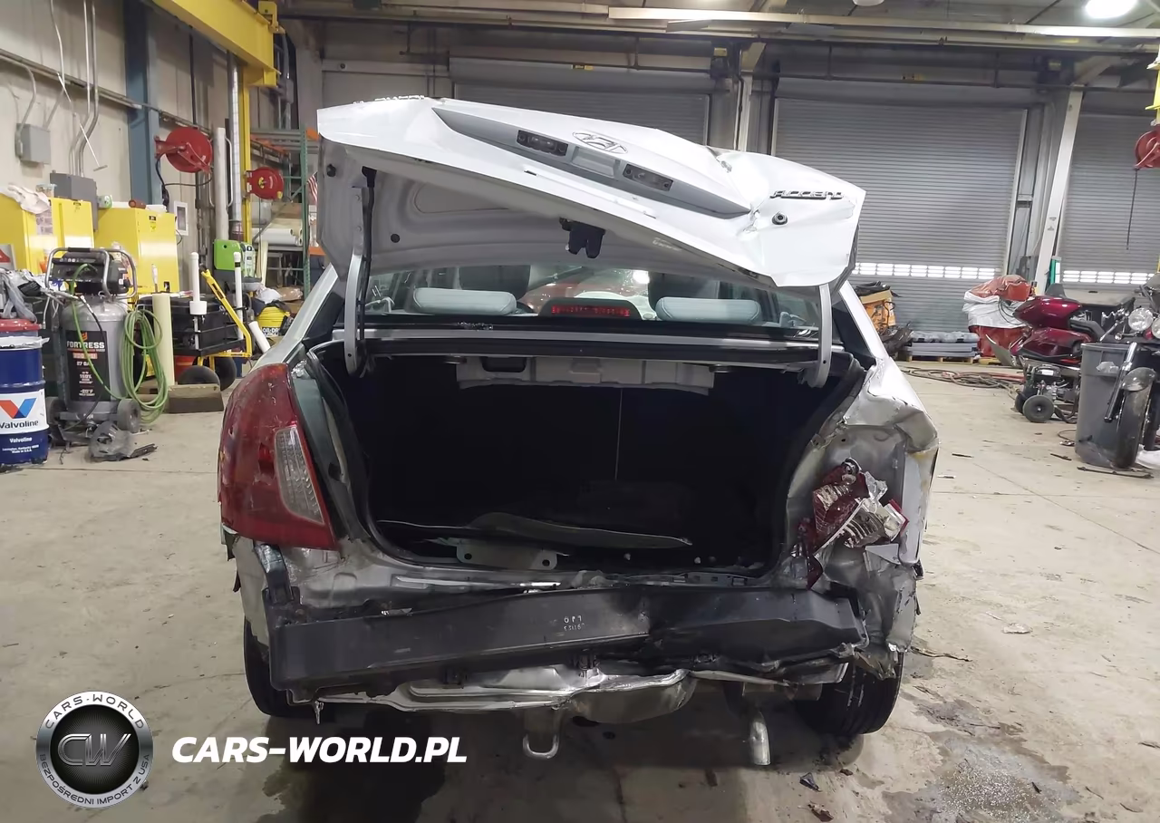 2010 Hyundai Accent Gls VIN:KMHCN4AC4AU471718 - 17