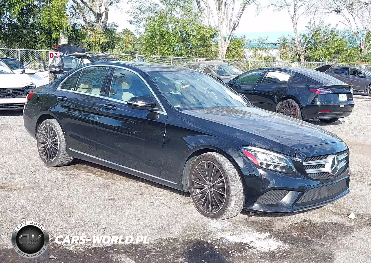 2021 Mercedes-Benz C 300 Sedan