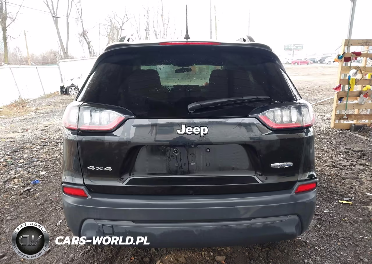 2019 Jeep Cherokee Latitude 4X4 VIN:1C4PJMCB9KD334927 - 17