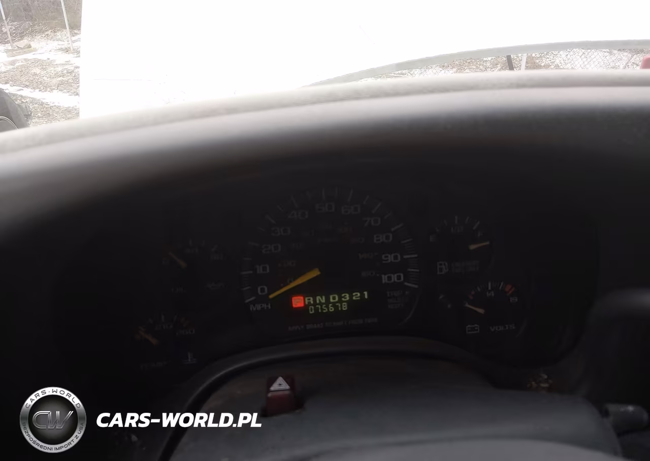 2000 Chevrolet Express Comm Cutaway VIN:1GBJG31R1Y1146707 - 5