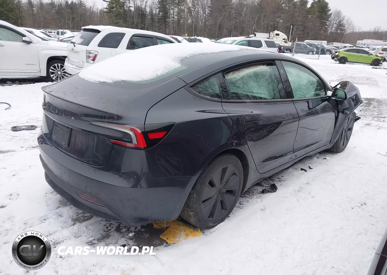 2024 Tesla Model 3 Rear-Wheel Drive VIN:5YJ3E1EA0RF820499 - 4