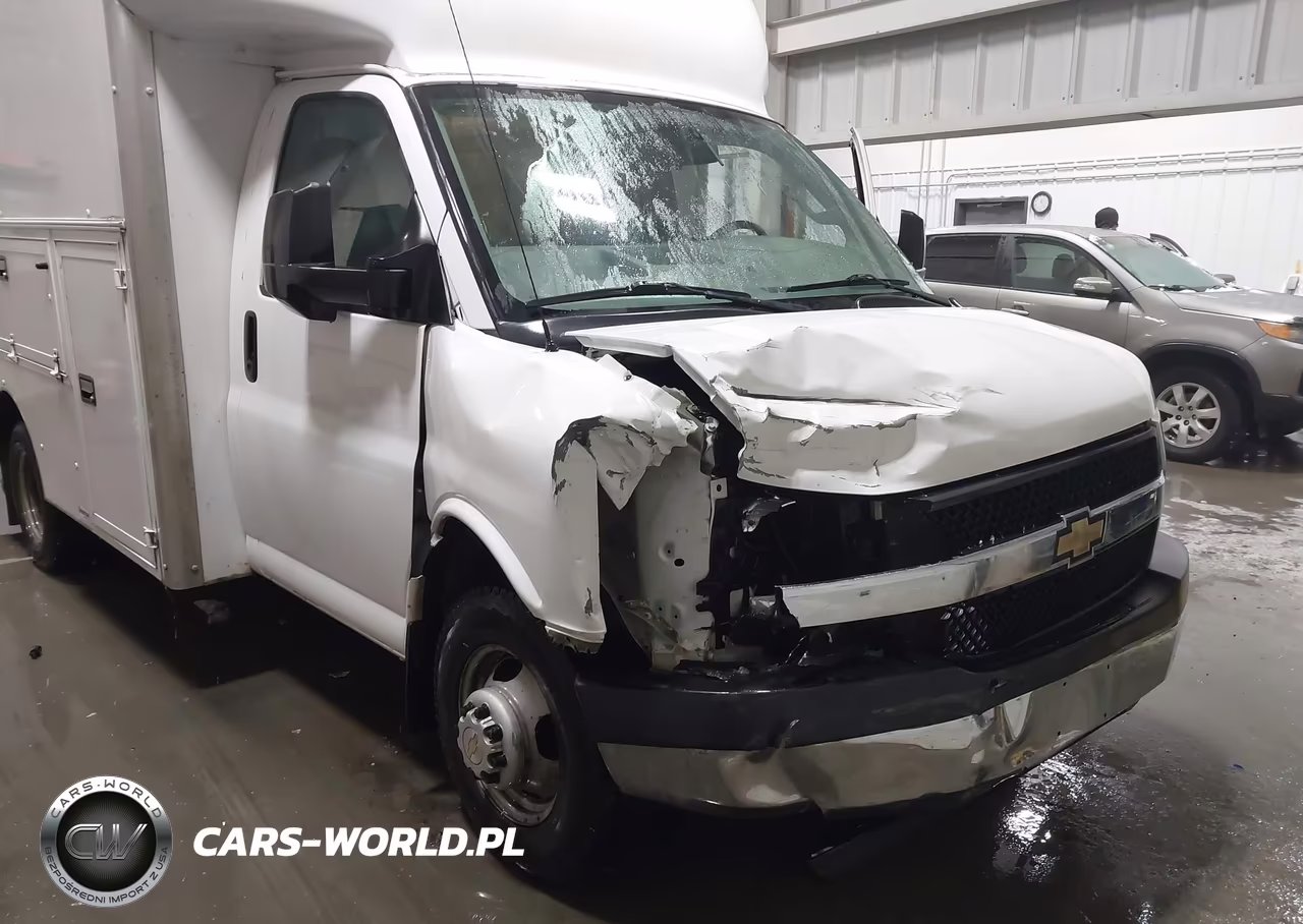 2016 Chevrolet Express Cutaway 3500 VIN:1GB3GRCG1G1228300 - 11