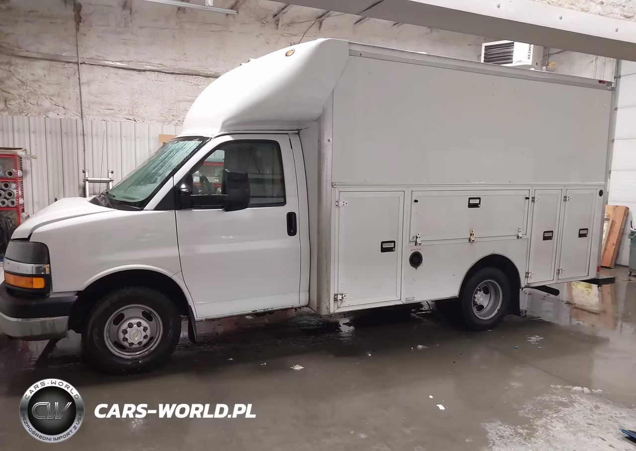 2016 Chevrolet Express Cutaway 3500 VIN:1GB3GRCG1G1228300 - 14