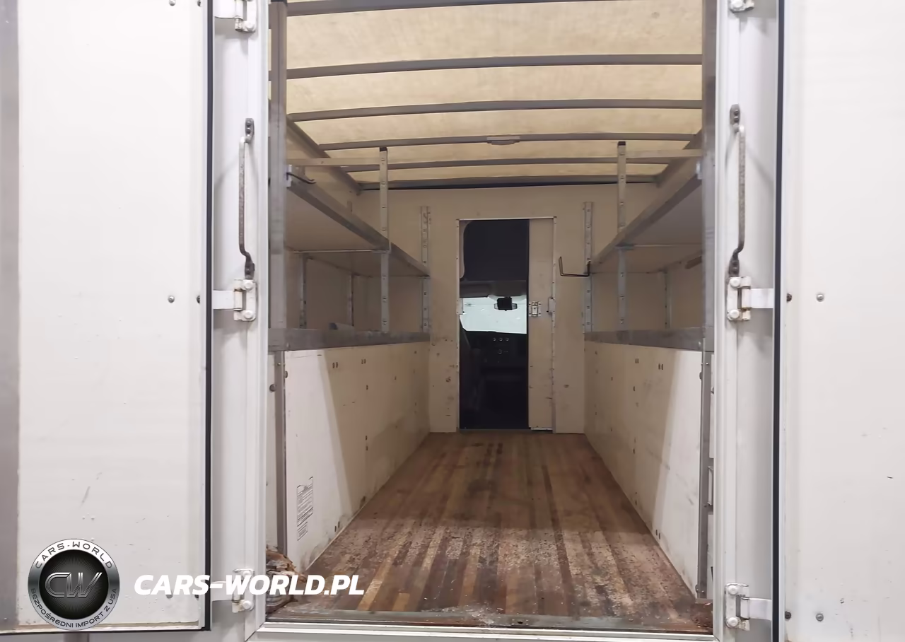 2016 Chevrolet Express Cutaway 3500 VIN:1GB3GRCG1G1228300 - 7