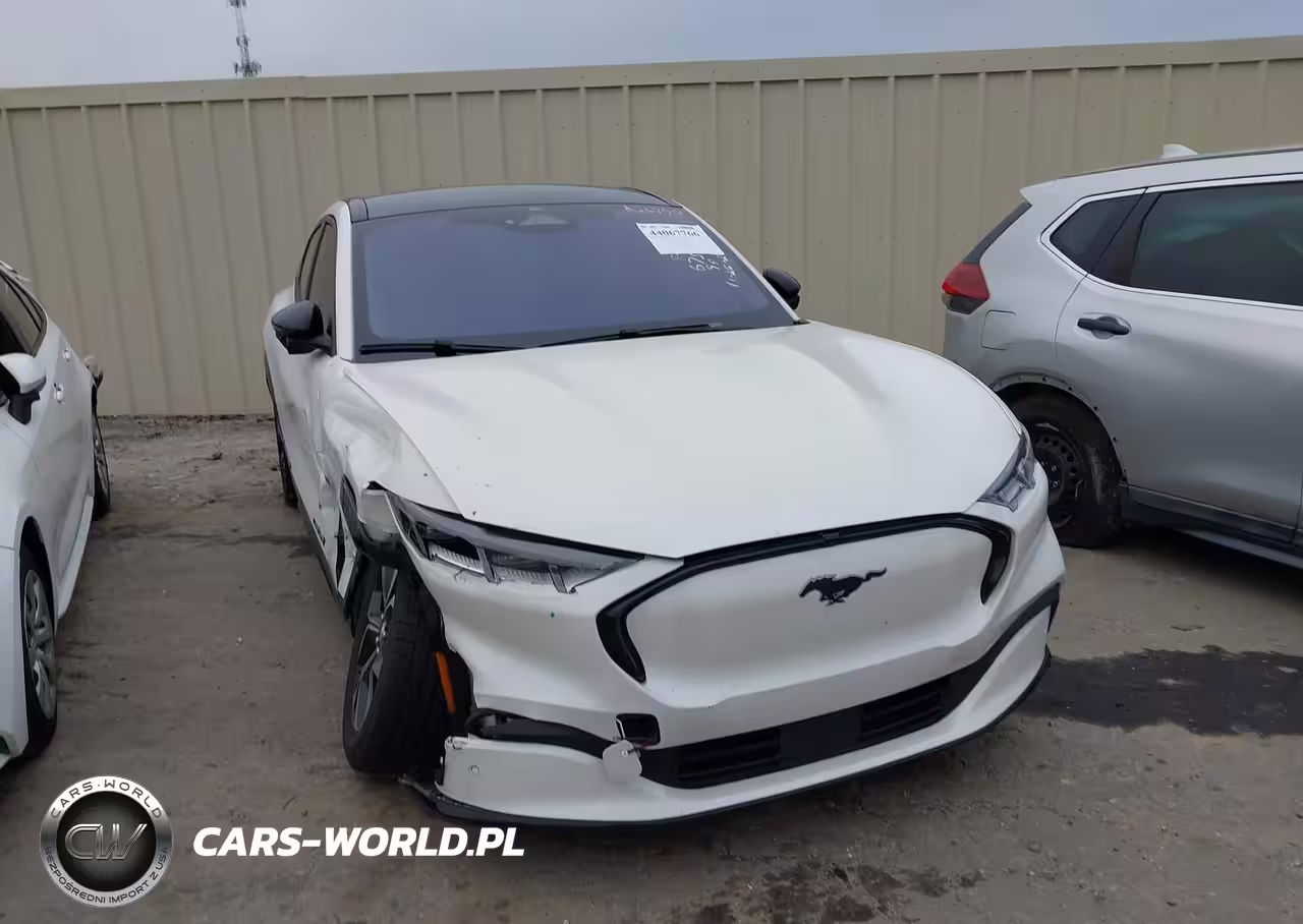 2022 Ford Mustang Mach-E Premium