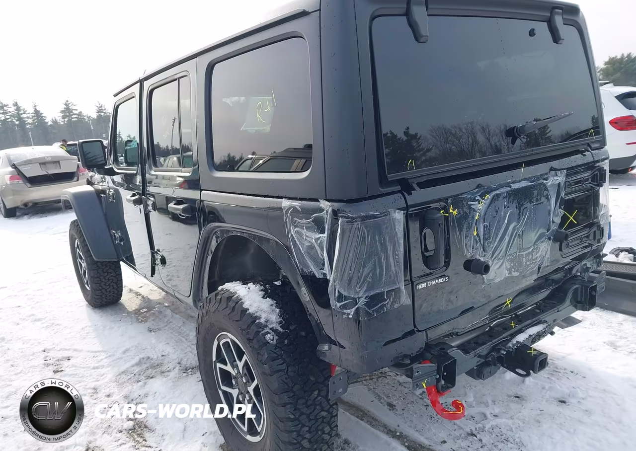 2024 Jeep Wrangler 4-Door Rubicon 4X4 VIN:1C4PJXFG2RW300285 - 3