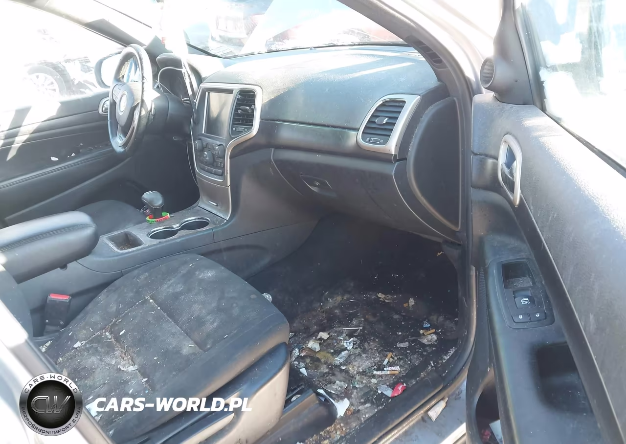 2014 Jeep Grand Cherokee Laredo VIN:1C4RJFAG6EC408592 - 5