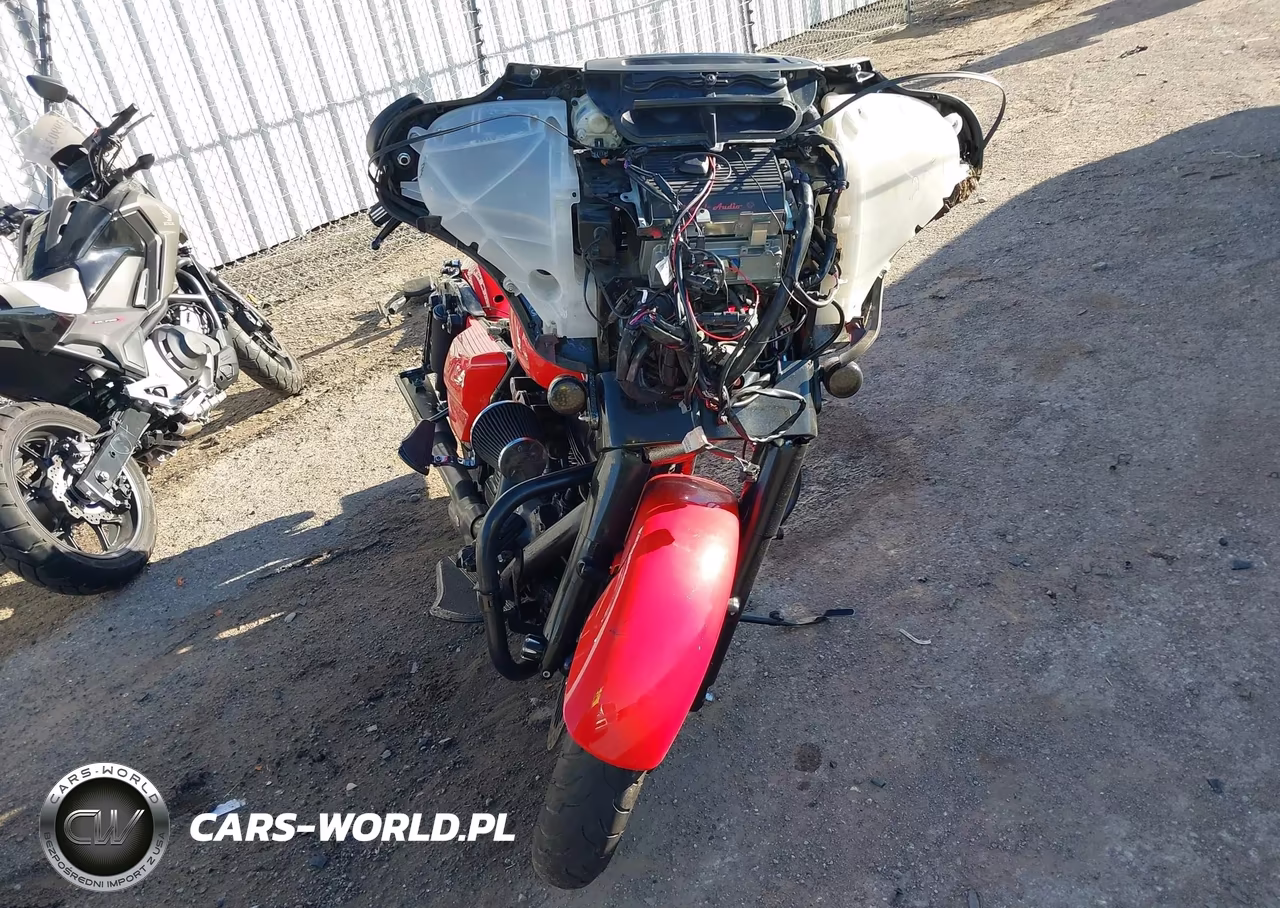 2014 Harley-Davidson Flhxs Street Glide Special VIN:1HD1KRM10EB684435 - 5