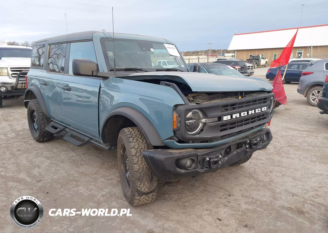 2023 Ford Bronco Black Diamond – zdjęcie 1 z 16
