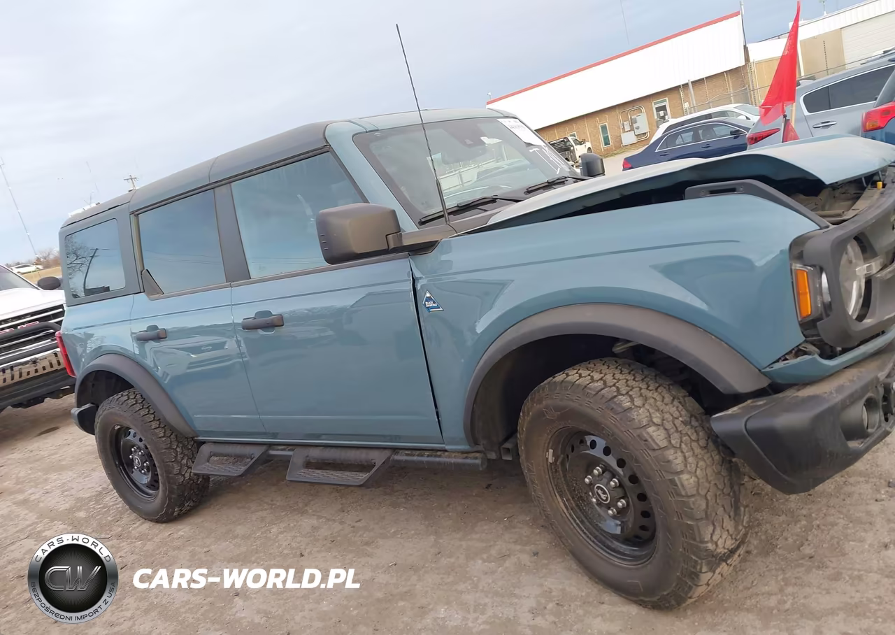 2023 Ford Bronco Black Diamond VIN:1FMEE5DP8PLC16758 - 13