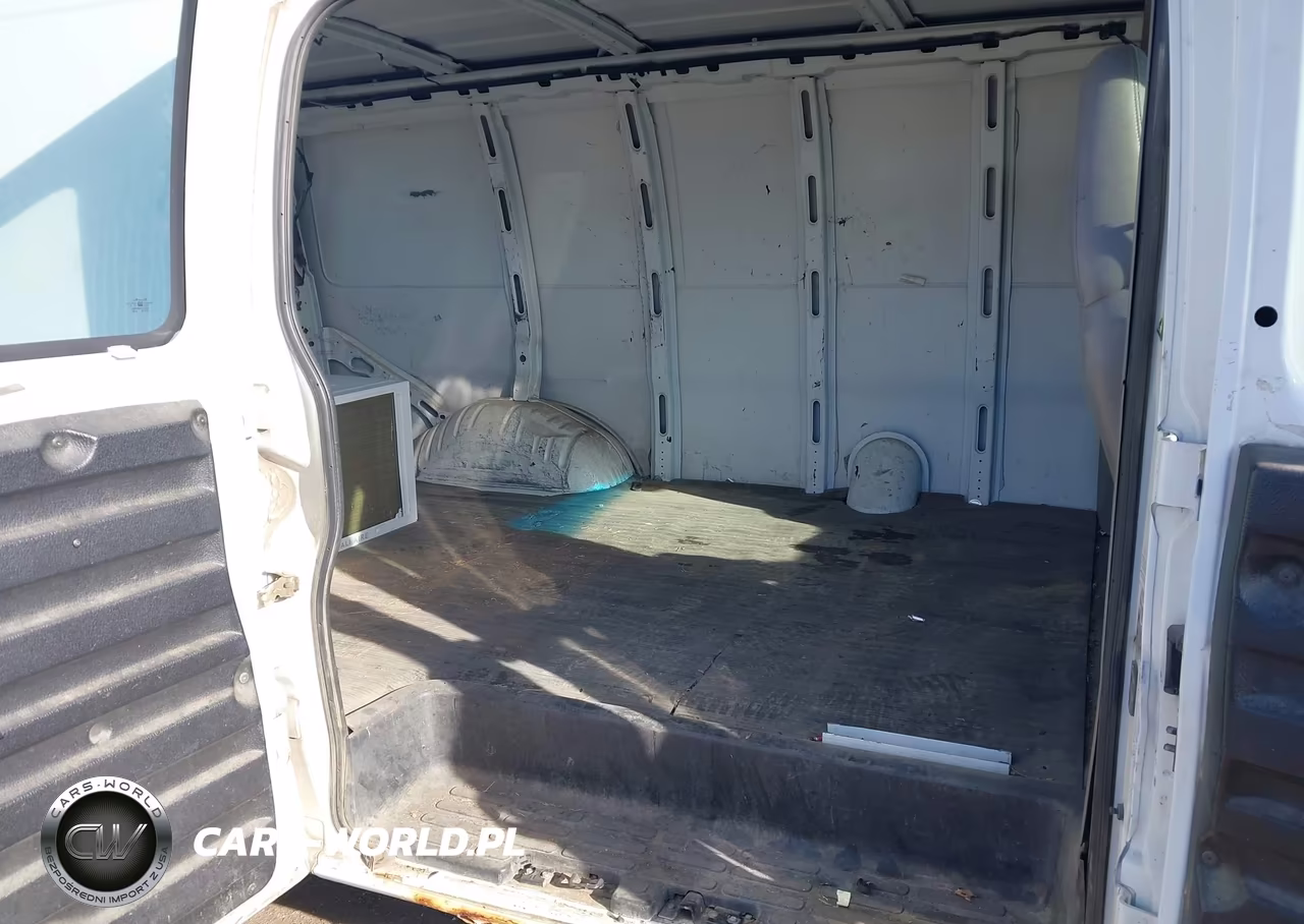 1999 Chevrolet Express VIN:1GCGG25RXX1076052 - 8