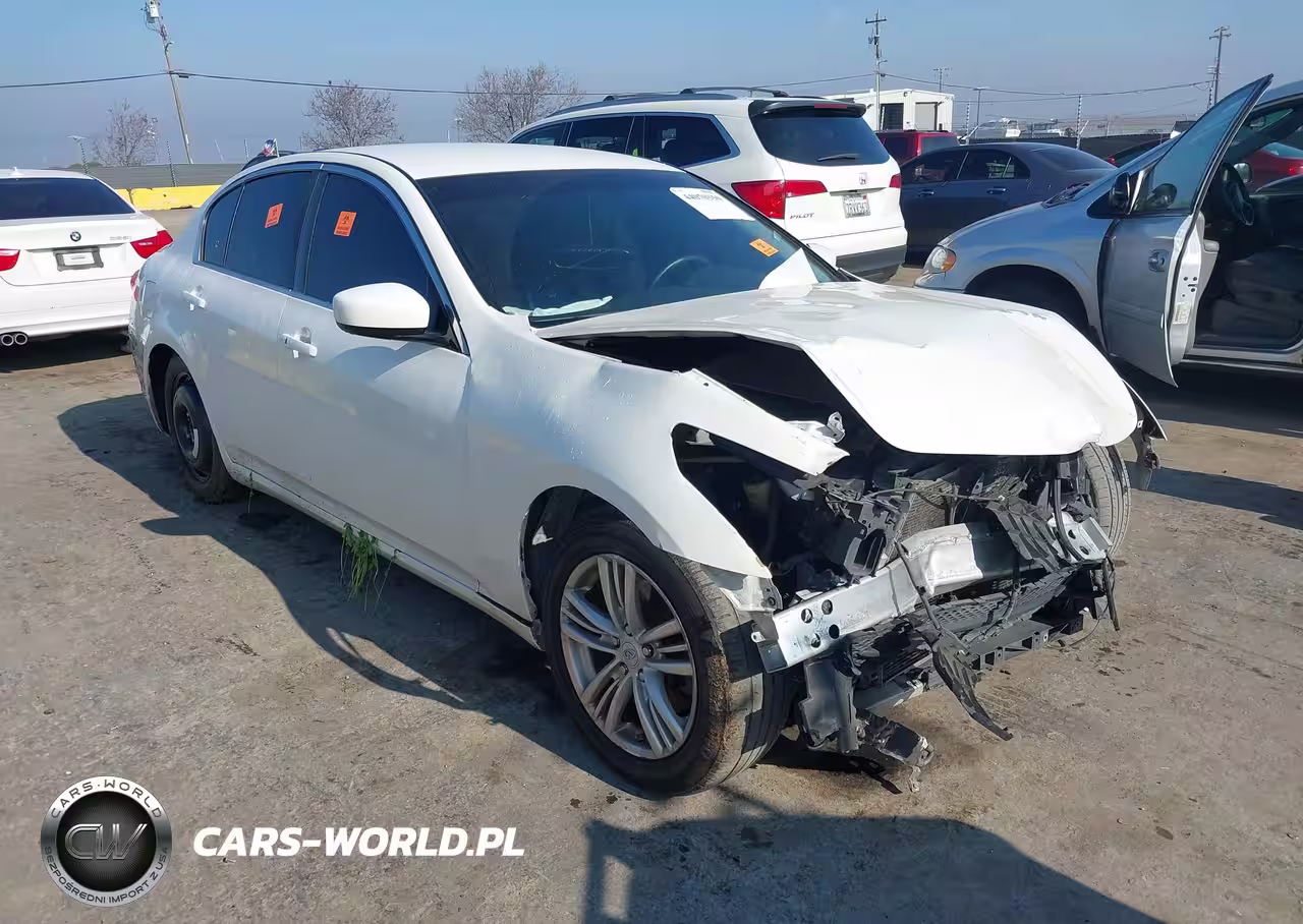 2013 Infiniti G37 Journey