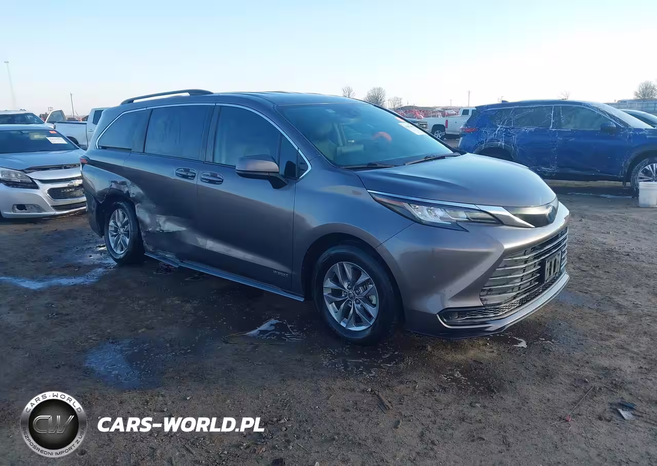 2021 Toyota Sienna Le