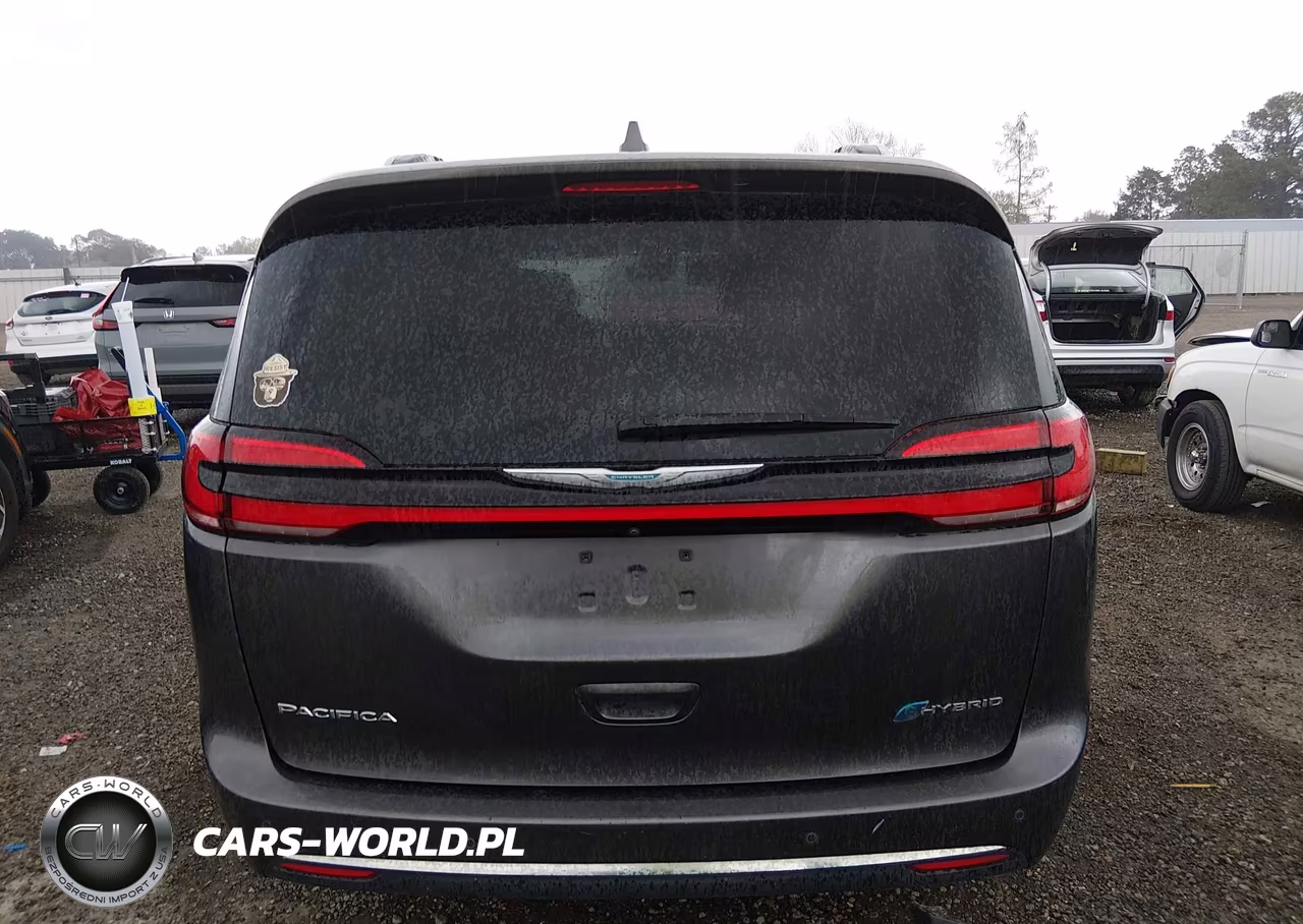 2021 Chrysler Pacifica Hybrid Touring L VIN:2C4RC1L74MR603087 - 17