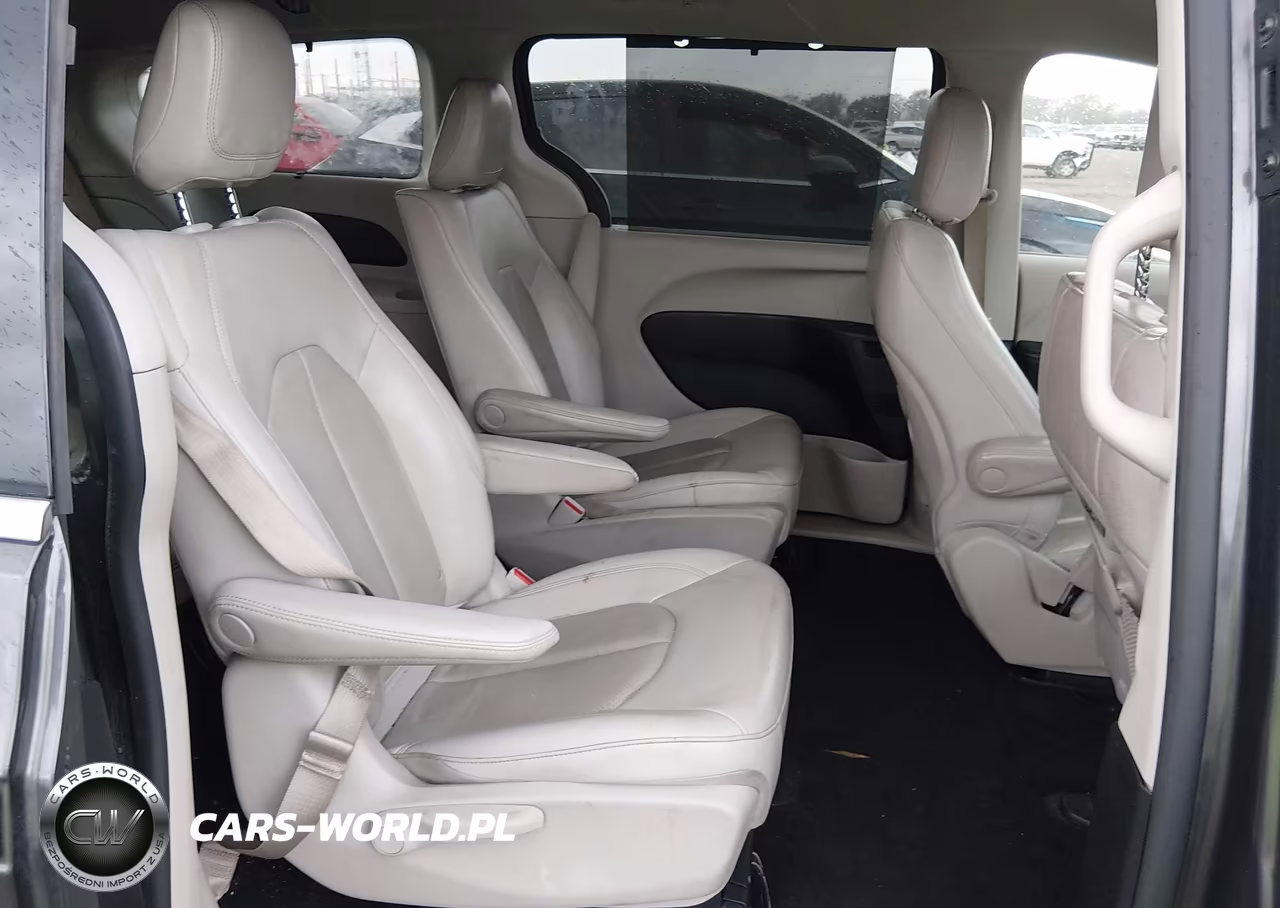 2021 Chrysler Pacifica Hybrid Touring L VIN:2C4RC1L74MR603087 - 8