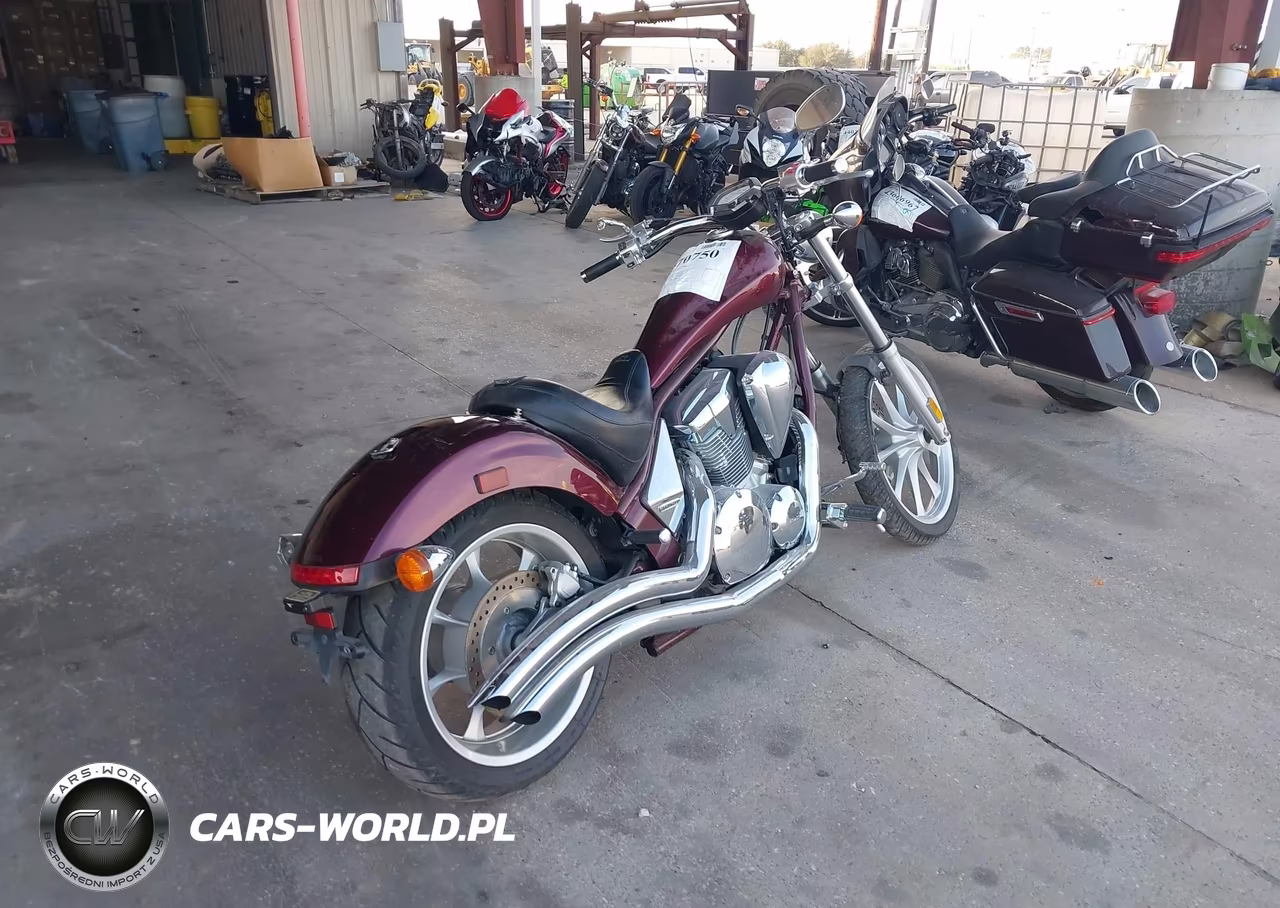 2011 Honda Vt1300 Cx VIN:JH2SC6105BK100627 - 4