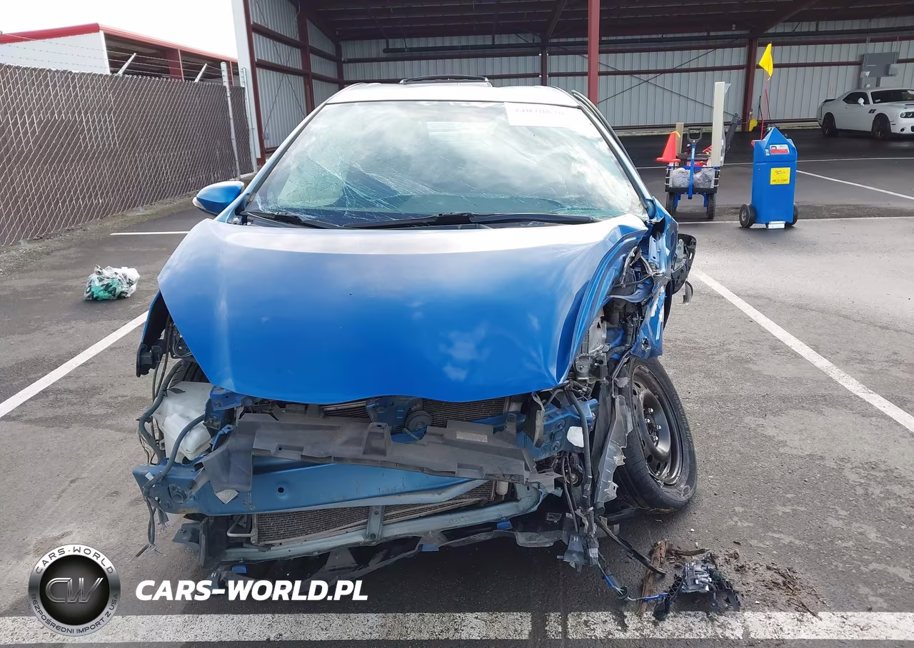 2016 Toyota Prius C Two VIN:JTDKDTB3XG1132516 - 13