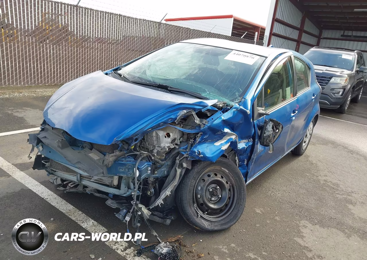 2016 Toyota Prius C Two VIN:JTDKDTB3XG1132516 - 2