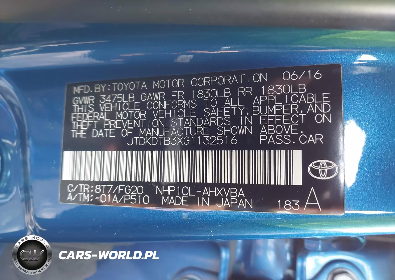 2016 Toyota Prius C Two VIN:JTDKDTB3XG1132516 - 9