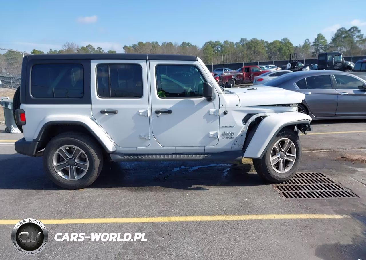 2021 Jeep Wrangler Unlimited Sahara 4X4 VIN:1C4HJXEG6MW503064 - 13