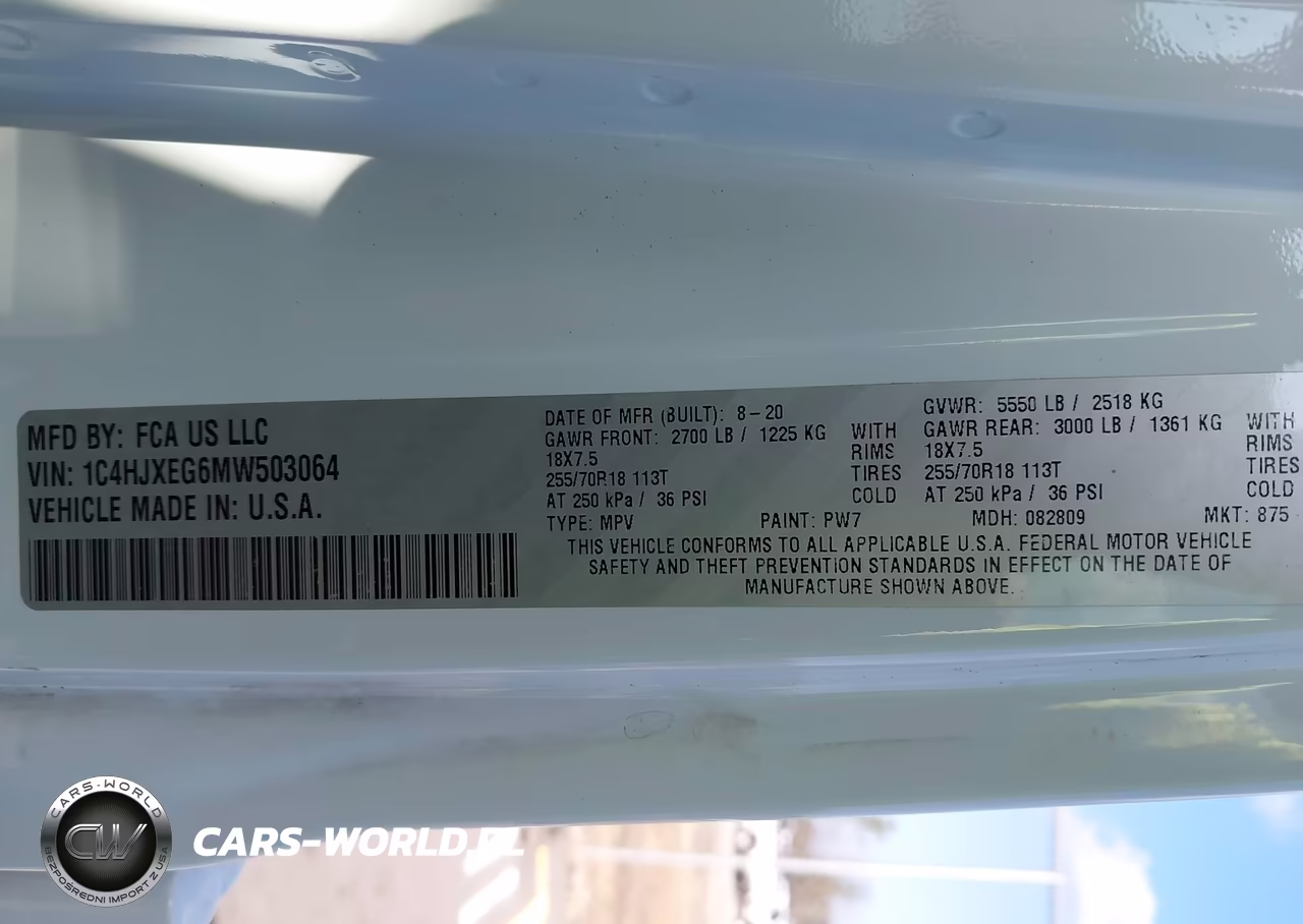 2021 Jeep Wrangler Unlimited Sahara 4X4 VIN:1C4HJXEG6MW503064 - 9