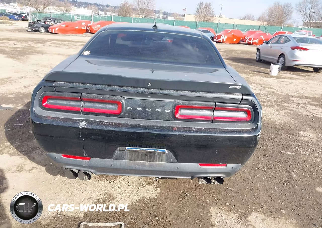2016 Dodge Challenger R-T Scat Pack VIN:2C3CDZFJ0GH153901 - 16