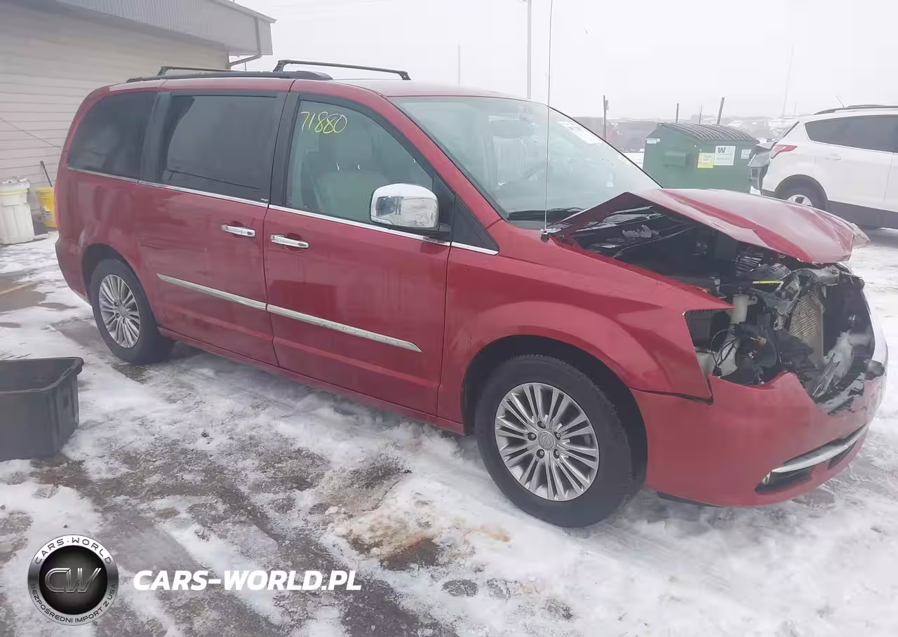 2013 Chrysler Town & Country Touring-L